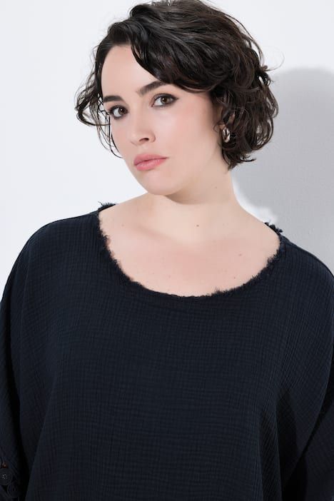 Blouse en mousseline oversize, dentelle, décolleté rond et manches courtes