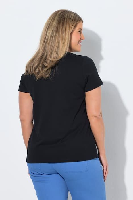 T-shirt en coton bio, poches poitrine, décolleté rond et manches courtes