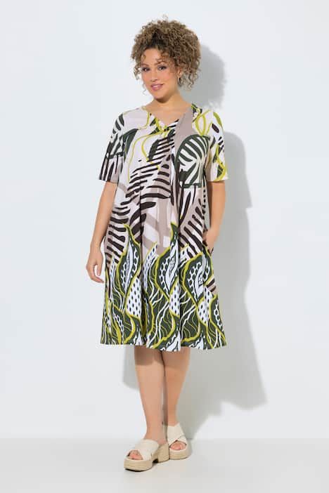 Robe midi avec poches, décolleté en V et manches courtes, coupe évasée