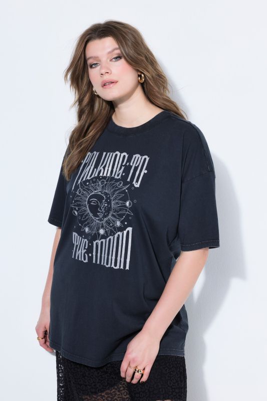 T-shirt oversize. Look vintage. Imprimé soleil