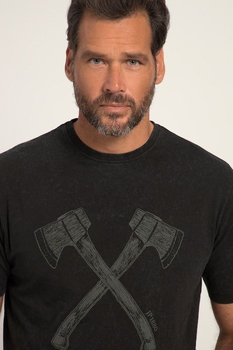 T-shirt à manches courtes, col rond et imprimé hache double sur la poitrine. Look vintage. Inspiration costume traditionnel bavarois