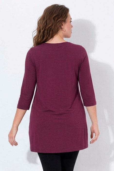 T-shirt long, coupe évasée, décolleté en V et manches 3/4