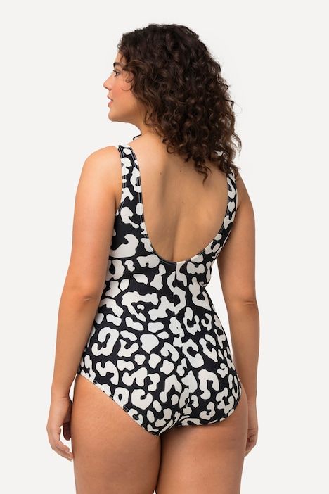 Maillot de bain sans bonnets souples. Décolleté rond et motif léopard