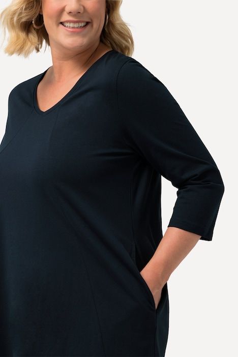 T-shirt long, décolleté en V et manches 3/4, coutures fantaisie, coupe évasée