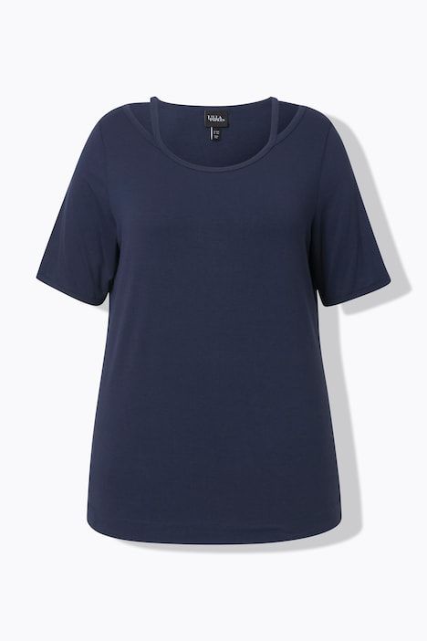 T-shirt à découpes. Encolure ronde et manches courtes. Coupe Classic