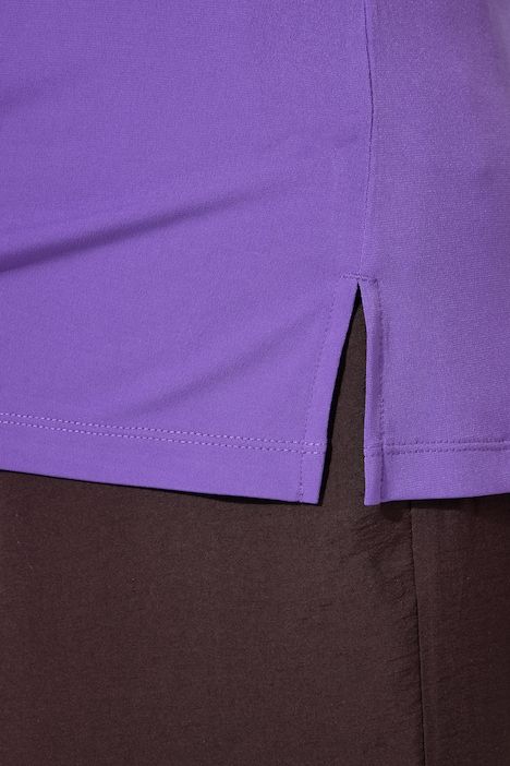 Débardeur à broderies perles. Décolleté V. Coupe évasée