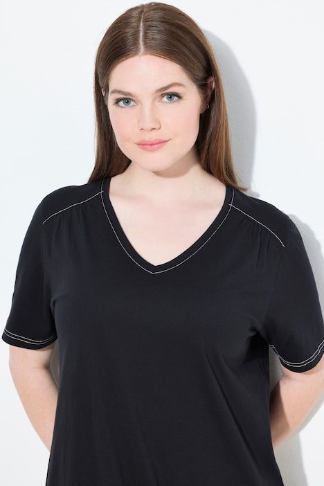 Lot de 2 chemises de nuit, feuilles/uni, décolleté en V et manches courtes