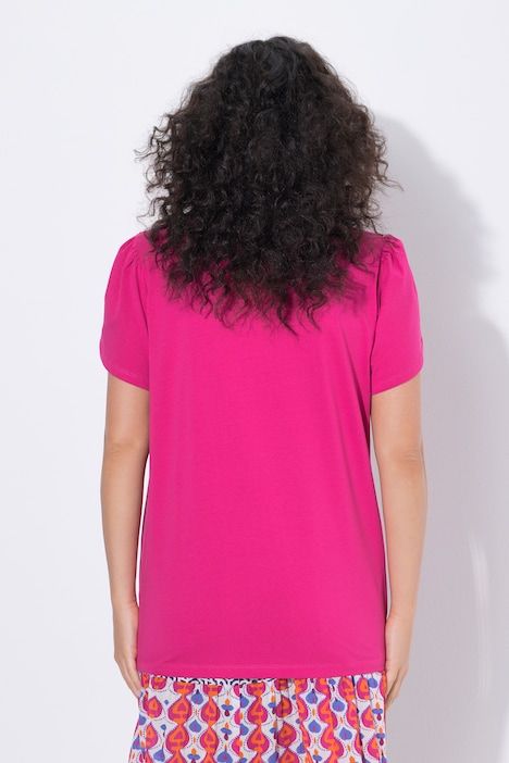 T-shirt, effet superposition. Col rond et manches courtes. Coupe évasée