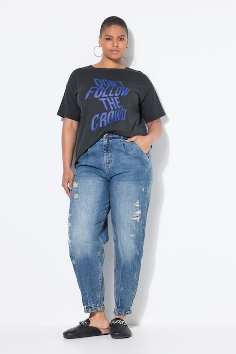 Jean ballon 5 poches. Coupe taille haute. Effets destroy