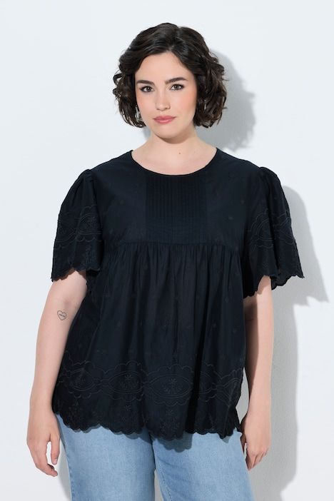 T-shirt avec broderies et passepoils, manches courtes et décolleté rond, coupe évasée