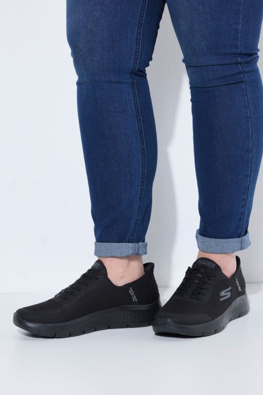 Sneakers à enfiler, modèle Wide Fit (pied large)