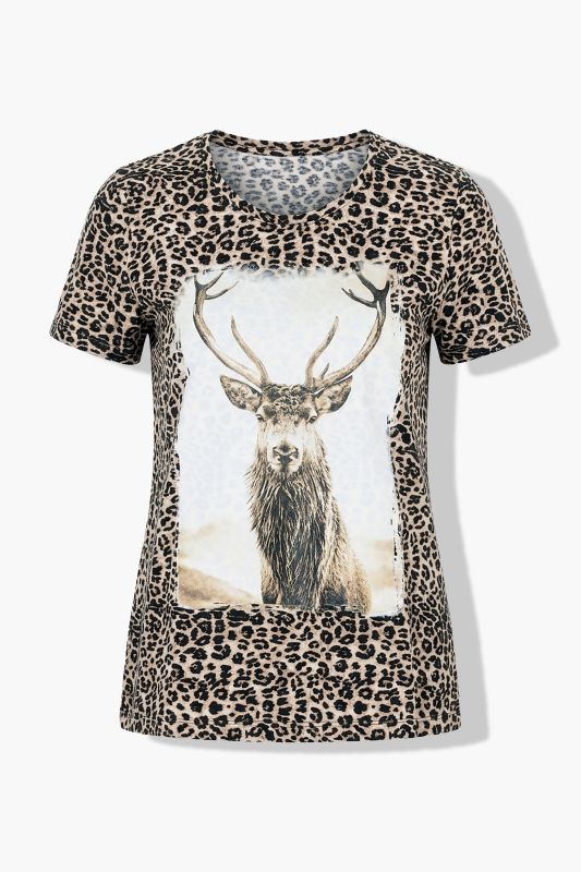 T-shirt motif léopard avec cerf, décolleté rond et manches courtes, coupe Classic Fit
