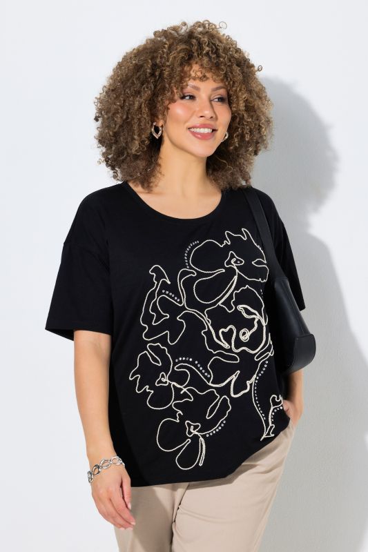 T-shirt oversize, broderies en fil de corde, décolleté rond et manches courtes