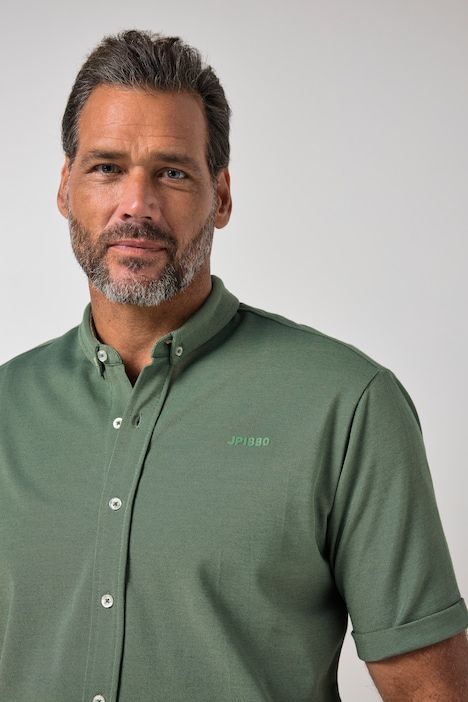 Chemise en piqué ultra-léger, manches courtes et col à pointes boutonnées, coupe Modern Fit - jusqu'au 8 XL