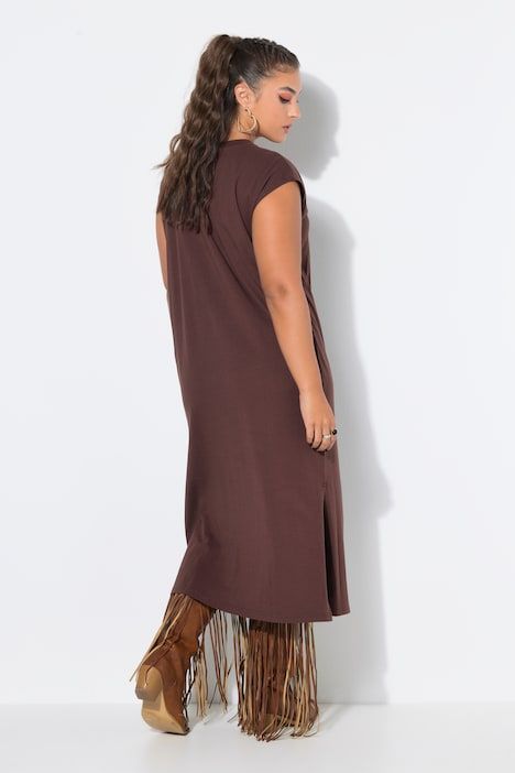 Robe midi en jersey oversized à encolure ronde et sans manches. Ouverture de type fente sur le côté
