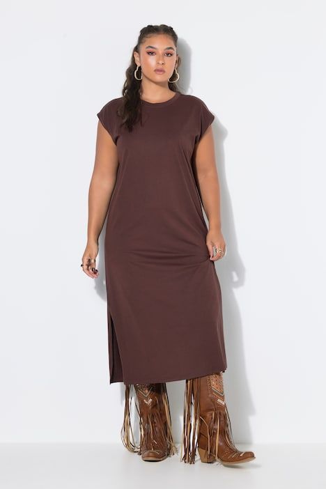 Robe midi en jersey oversized à encolure ronde et sans manches. Ouverture de type fente sur le côté