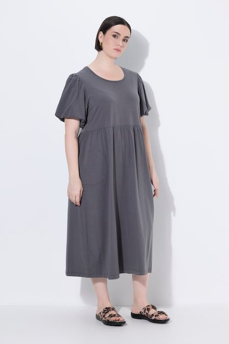 Robe longue, coupe A, col rond, manches courtes ballon, poches