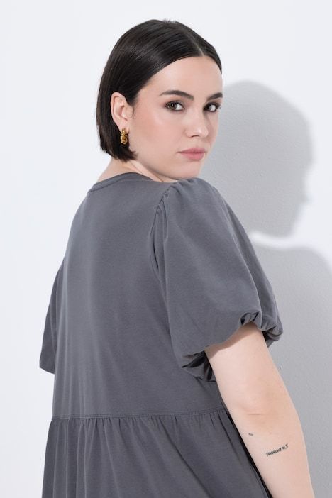 Robe longue, coupe A, col rond, manches courtes ballon, poches