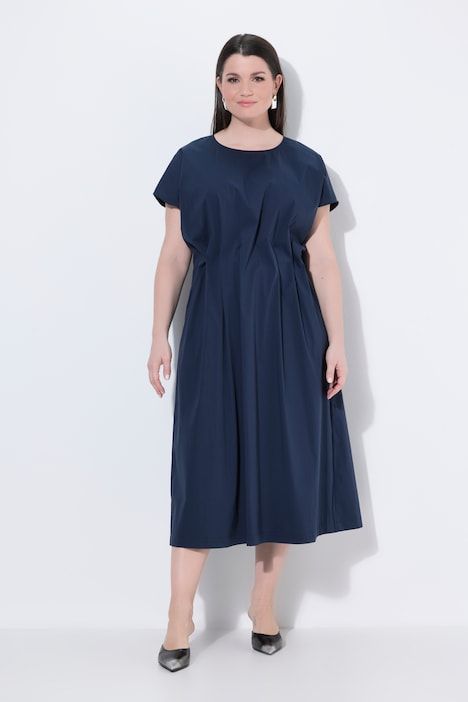Robe longue, plis décoratifs, cintrée, col rond, manches mi-longues