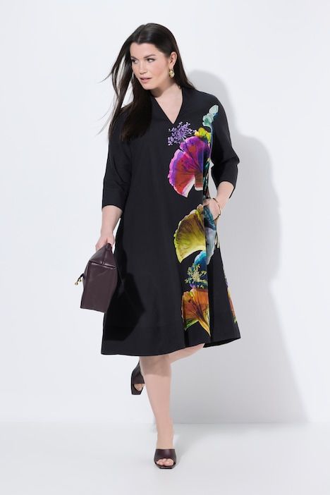 Robe midi, lyocell, coupe en A, col calice, manches 3/4