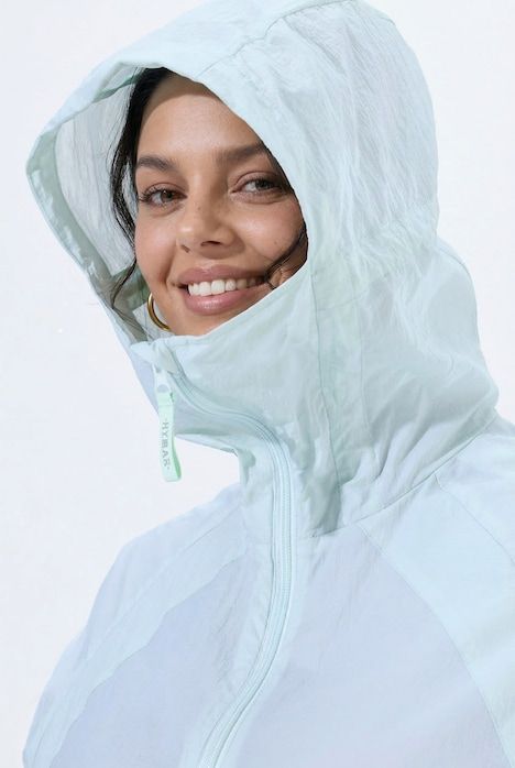 Veste d’extérieur, indice SPF 30+, déperlante, capuche