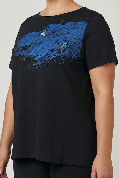 T-shirt technique, ondulations et manches courtes