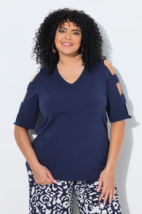 T-shirt décolleté en V et manches courtes, découpes au niveau des épaules