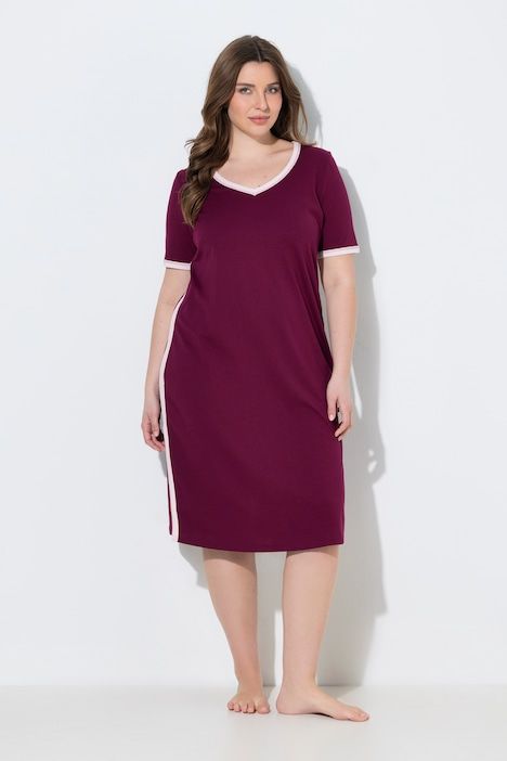 Chemise de nuit à rayures, bordures fantaisie, décolleté en V et manches courtes