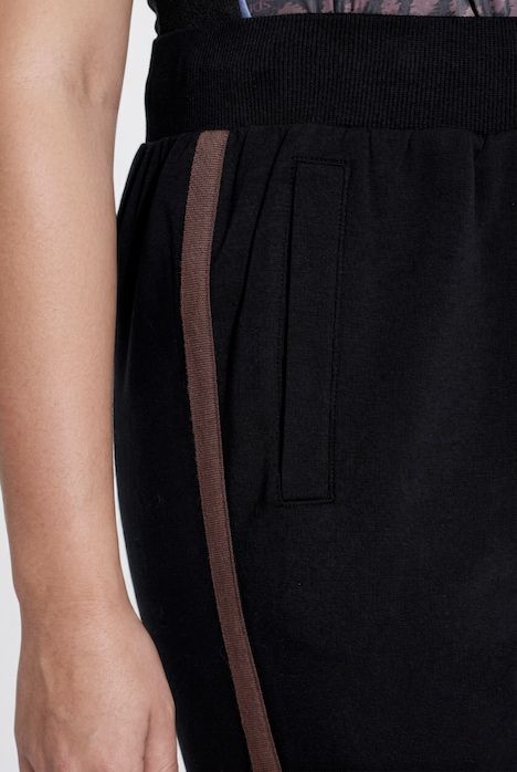 Pantalon de jogging, bande contrastante le long de la jambe, taille élastique avec cordon à nouer