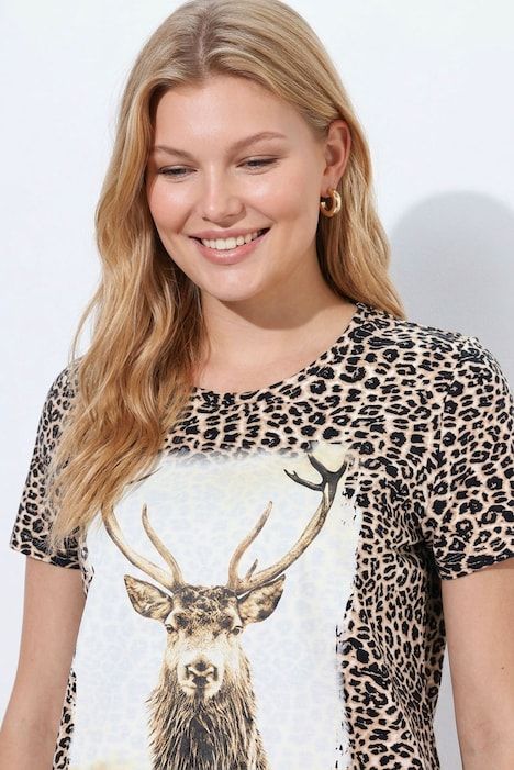 T-shirt motif léopard avec cerf, décolleté rond et manches courtes, coupe Classic Fit