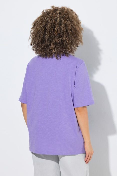 T-shirt avec petit imprimé, décolleté en V et manches courtes, coupe Relaxed Fit