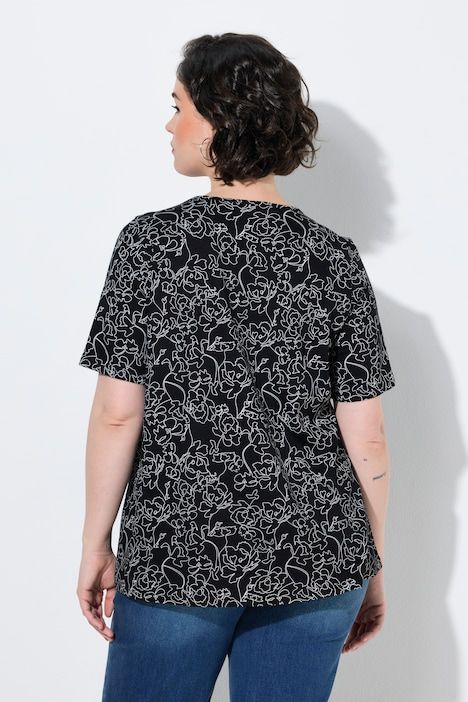 T-shirt à manches courtes, décolleté en forme de cœur avec plis fantaisie, coupe évasée