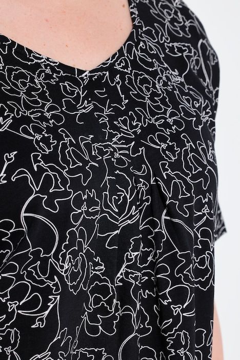 T-shirt à manches courtes, décolleté en forme de cœur avec plis fantaisie, coupe évasée