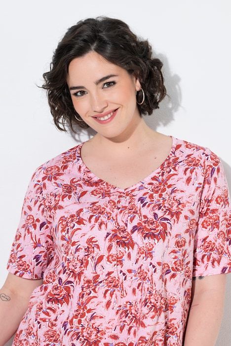 T-shirt motif floral, coupe évasée, décolleté en V et manches courtes