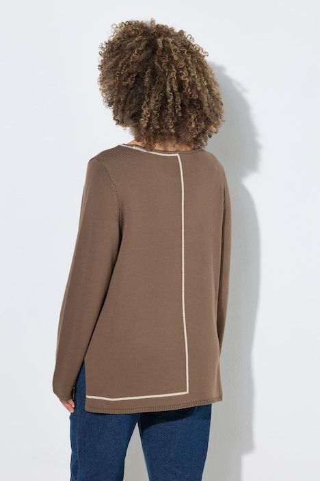 Pull col rond et manches longues, rayure fantaisie sur la partie gauche