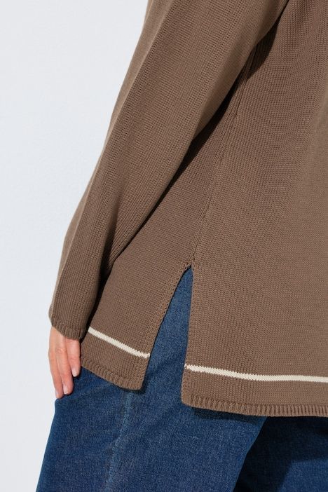 Pull col rond et manches longues, rayure fantaisie sur la partie gauche