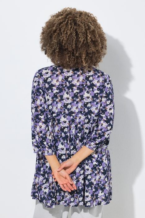 Blouse à fleurs, coupe évasée, plis godet, décolleté en V et manches 3/4